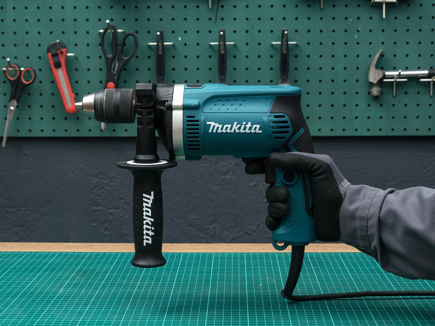 Ударная дрель Makita HP1631  (04-28104)