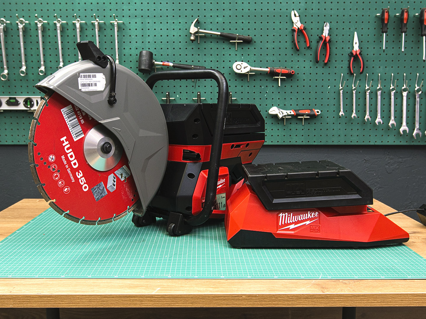 Отрезная машина Milwaukee MXF COS350  (05-05024)