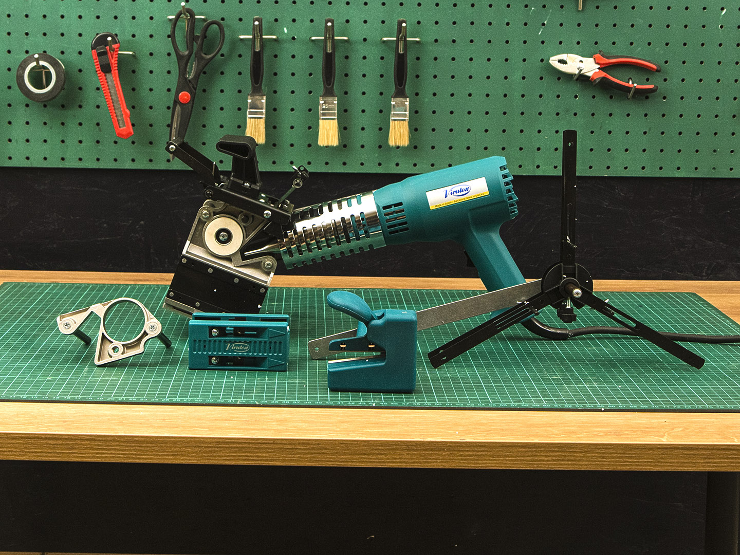 Ручная кромкооблицовочная машина Virutex AG98E  (03-03075)