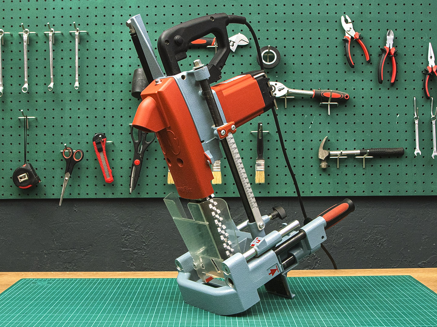 Пазовый фрезер под дверные замки Mafell SKS 130  (01-21015)