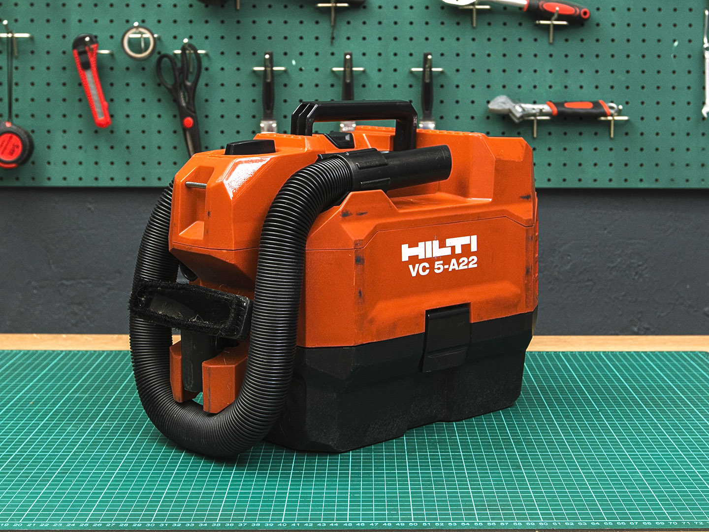 Аккумуляторный пылесос  Hilti VC 5-A22  (02-26093)