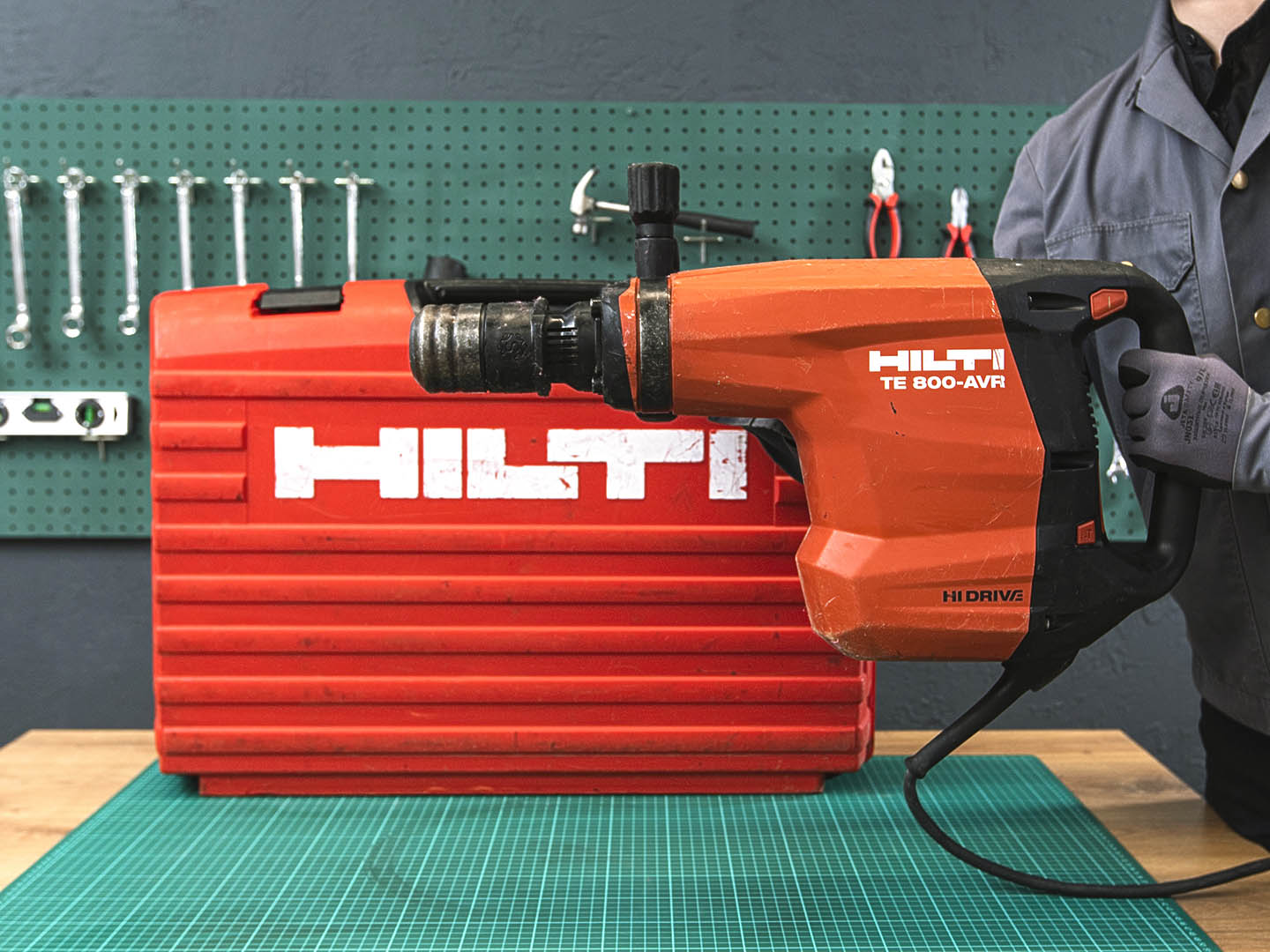 Отбойный молоток Hilti TE 800-AVR  (03-05092)