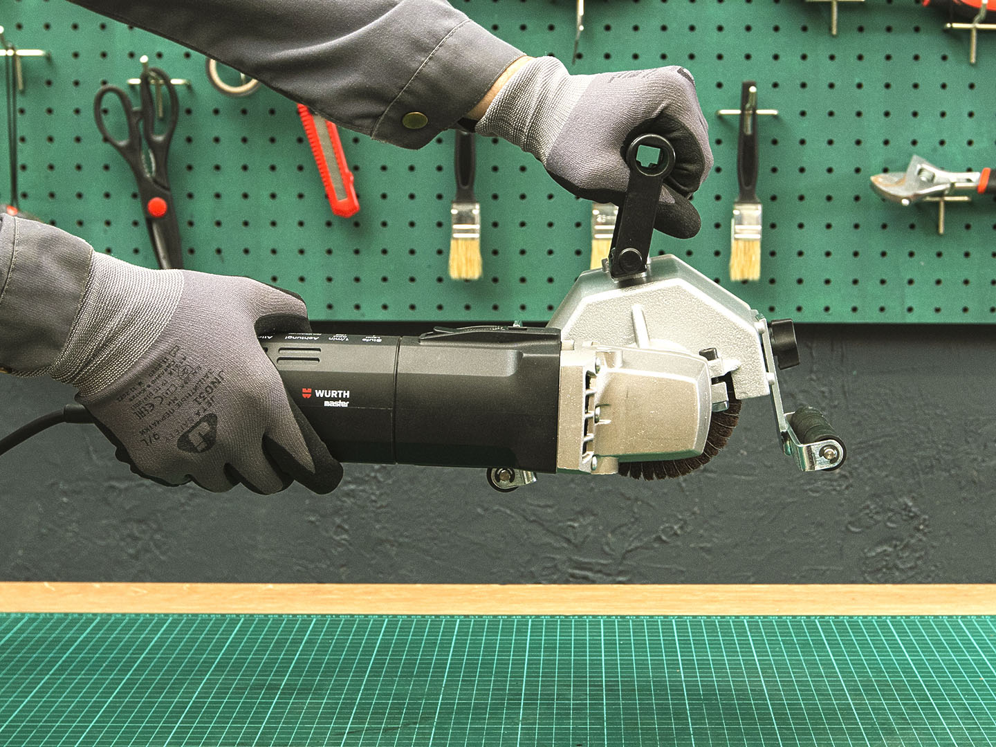 Полировальная электромашина Wurth SM100   (06-04073)