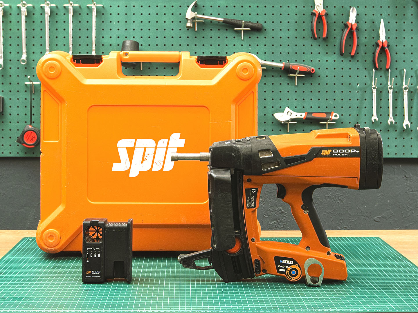 Газовый строительный пистолет SPIT  Pulsa 800P  (01-23053)