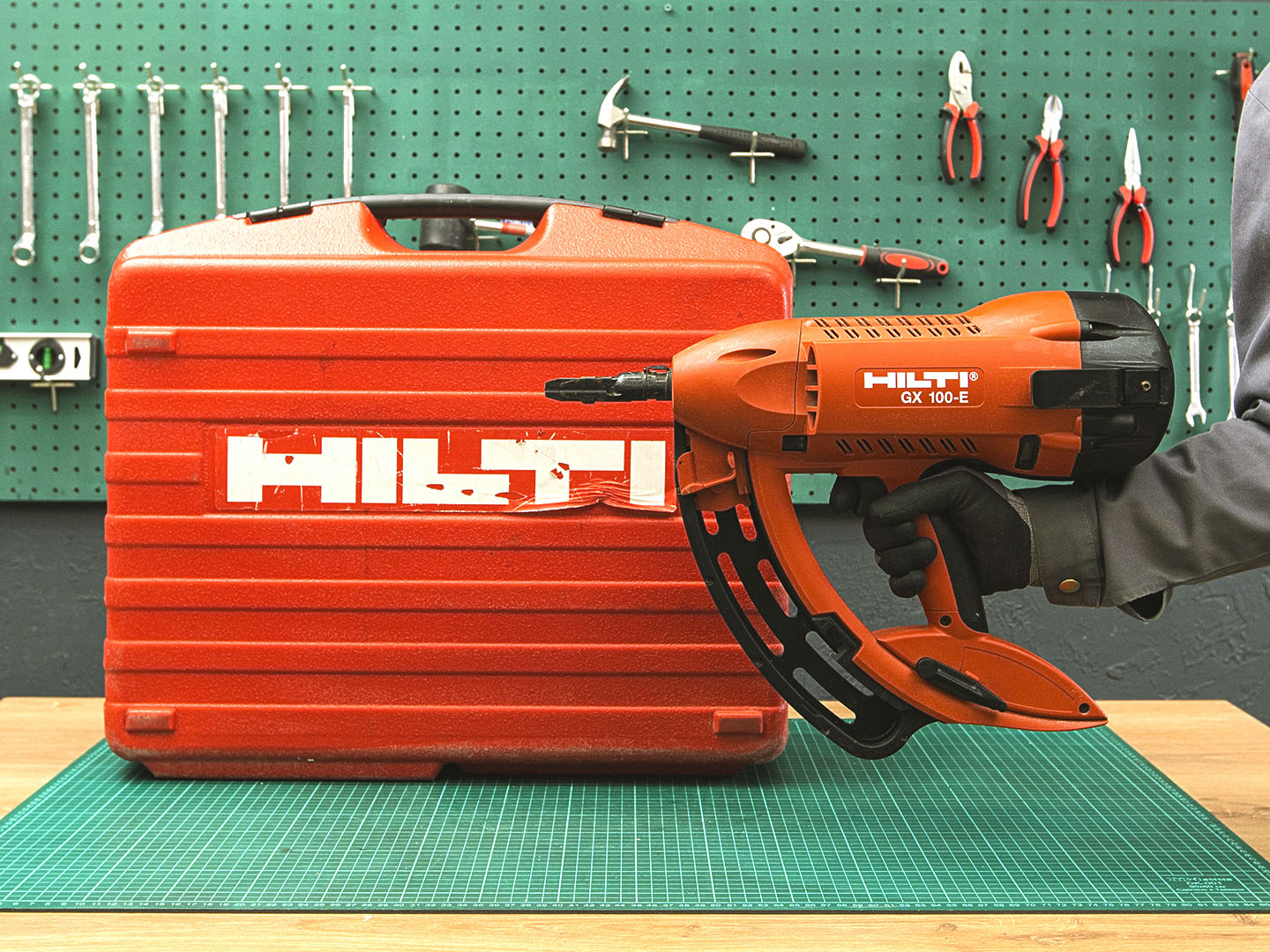 Газовый монтажный пистолет Hilti GX 100-E  (02-05053)