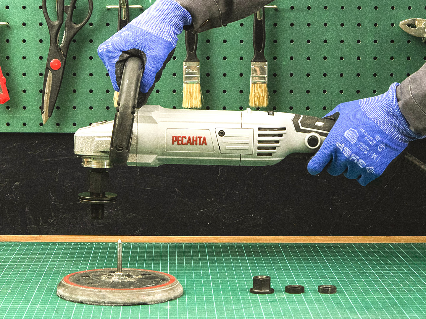 Полировальная углошлифовальная машина Ресанта 180/1500П  (05-24075)